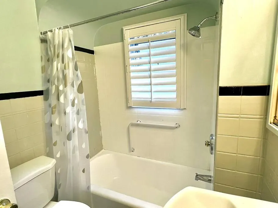 Unique Park House 5Min Walk To Subway Apartment Vancouver